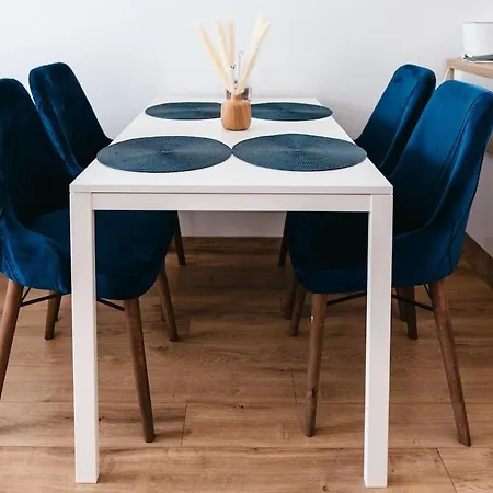 Renovated 1 Bedroom - Full Kitchen - Parking - 4km Tsarevets Apartment Veliko Tarnovo