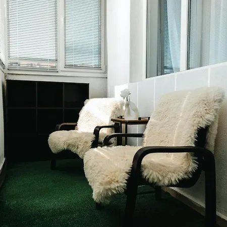 Renovated 1 Bedroom - Full Kitchen - Parking - 4km Tsarevets Apartment Veliko Tarnovo