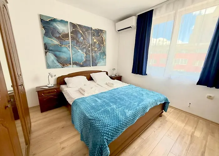 Renovated 1 Bedroom - Full Kitchen - Parking - 4km Tsarevets *