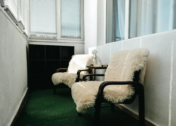 Renovated 1 Bedroom - Full Kitchen - Parking - 4km Tsarevets Apartment Weliko Tarnowo